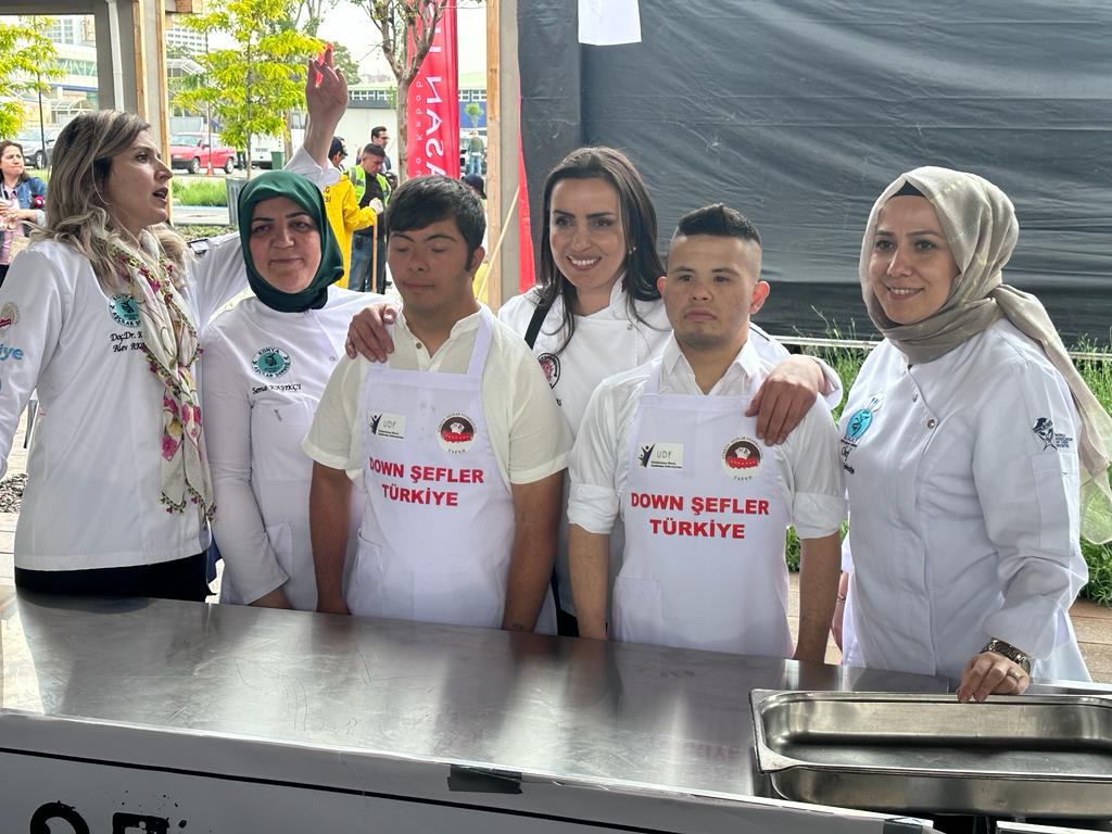 Sosyal Faaliyetlerimizden Kareler